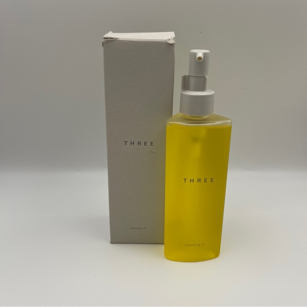 New THREE Balancing Essence Cleansing Oil 185ml